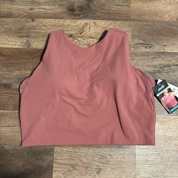 Woman’s Crop Sports Bra - Picture 1 of 2